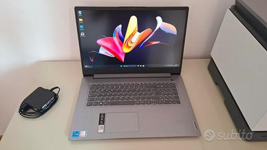 Notebook Portatile Lenovo 17 Pollici I5 8GB 512GB