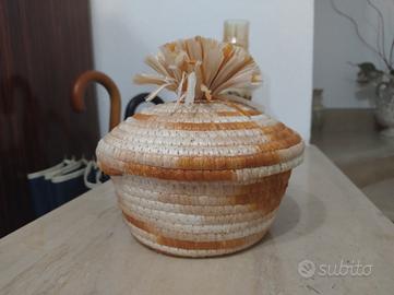 Cestino con coperchio vintage artigianato sardo fa