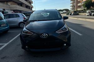 Toyota Aygo Connect 1.0 VVT-i 72 CV 5 porte x-play