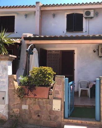 Baia Azzurra, Villino Nuda Proprità