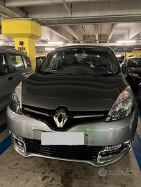 Renault Scenic XMod 1.5 dci