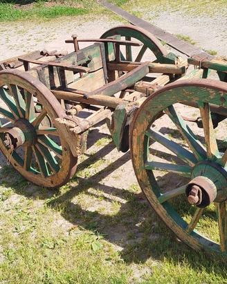 antico carro agricolo