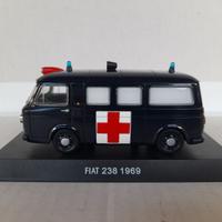 MODELLO FIAT 238 AMBULANZA CARABINIERI DEA IN TECA