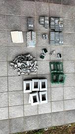 Interrutori Prese Placche Pulsanti Tappi