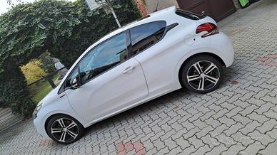 PEUGEOT 208 1.2 TURBO 110 CV