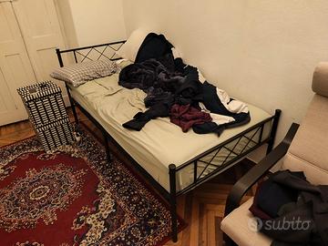 Letto singolo con materasso