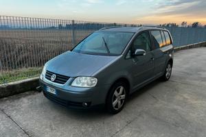 Solo chiamate, Vw touran 7 posti motore bloccato