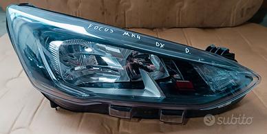 Faro anteriore dx Ford Focus MK4 