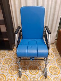 Carrozzina sedia a rotelle anziani / disabili