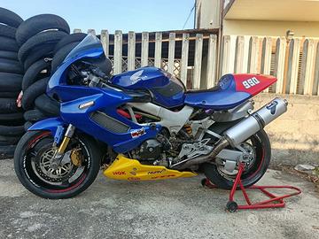 Honda vtr 1000