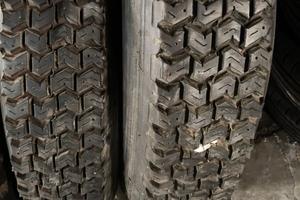 gomme defender 7,5x16