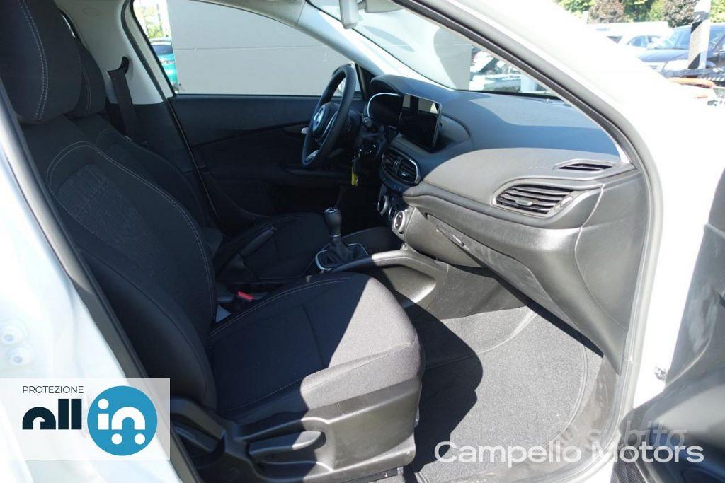 Subito - Campello Motors - FIAT Tipo Tipo 5p 1.0 T3 100cv Cross MY23 - Auto  In vendita a Venezia