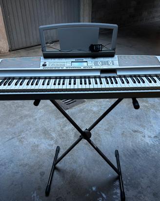 Tastiera Yamaha DGX 300
