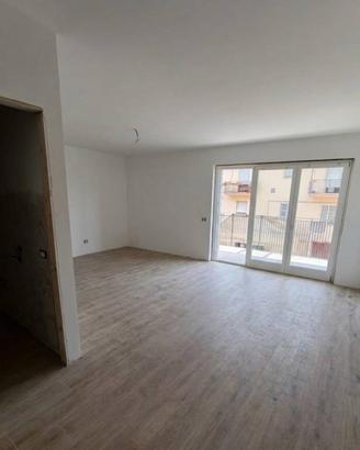 Appartamento di 45 m² con 1 locale e box auto a Ma
