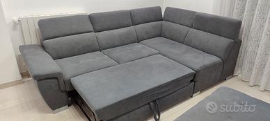 Divano angolare 4 posti + pouf