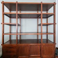 Mobile orientale in legno