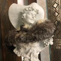 Pellicce vere: 1 stola, 1 collo scialle e 2 colli.