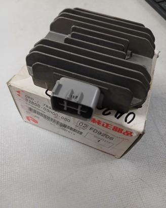 regolatore SUZUKI BURGMAN 125 200 NUOVO