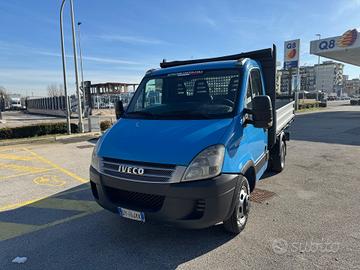 Iveco daily 35c10 cassone ribaltabile 010