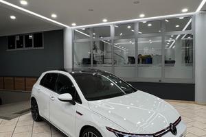 Volkswagen Golf GTI 2.0 TSI DSG