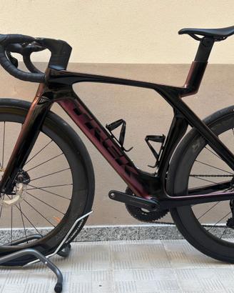 Trek Madone SLR 7Gen 7 Axinite Flip/Trek Black 54