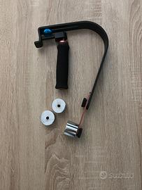 stabilizzatore manuale telecamera steadycam