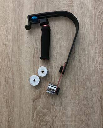 stabilizzatore manuale telecamera steadycam