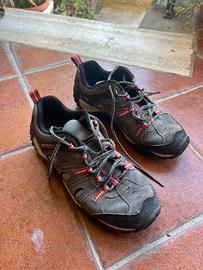 Scarpe trekking taglia 40 Merrel