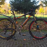 Cannondale-Fox-Shimano xtr-magura-mavic