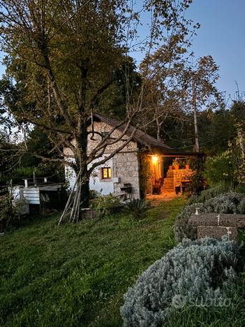 Casetta in campagna con terreno Atripalda Avellino