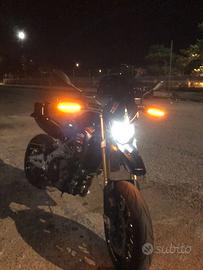 Aprilia Dorsoduro 750 Factory