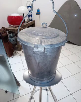 bidone vintage in ferro zincato