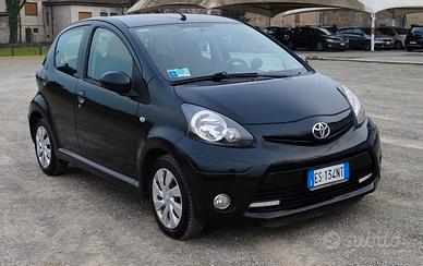 Toyota Aygo 1.0 12V VVT-i 5 porte Active Connect