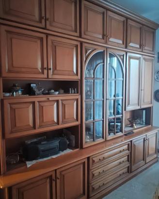 Sala completa di tavolo e 6 sedie