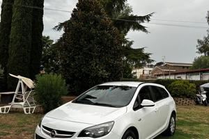 Opel Astra 1.7 CDTI 110CV Sports Tourer Cosmo