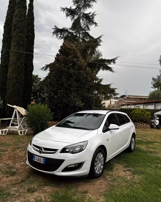 Opel Astra 1.7 CDTI 110CV Sports Tourer Cosmo