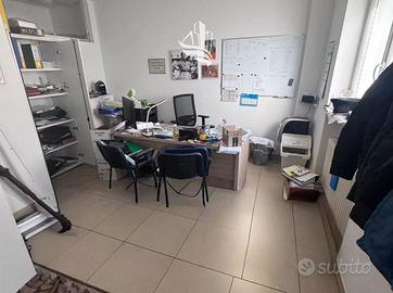 Magazzino a Merano - Via Roma