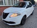 lancia-ypsilon-1-2-69-cv-5-porte-gpl-ecochic-s-mom