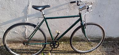      bicicletta     touring  28"