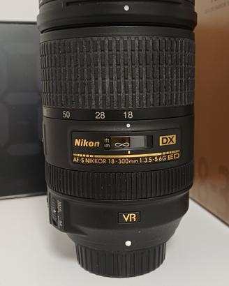 NIKON 18-300 VR 3.5  5.6 PERFETTO