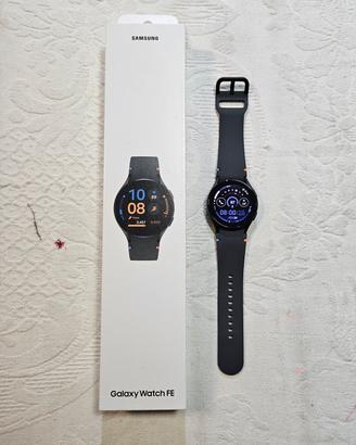 samsung galaxy  whach fe 40mm nero + cuffie in om 
