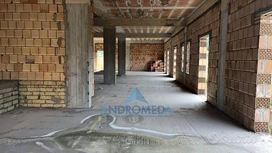 Immobile di 4050 m² con più di 5 locali a Arzano