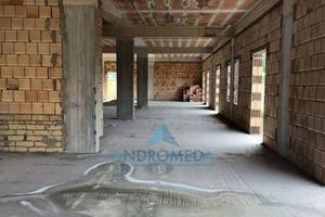 Immobile di 4050 m² con più di 5 locali a Arzano