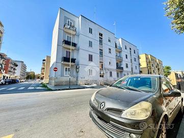 2 LOCALI A BARI