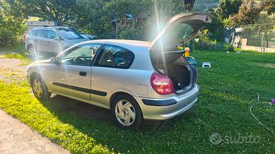 Nissan Almera 