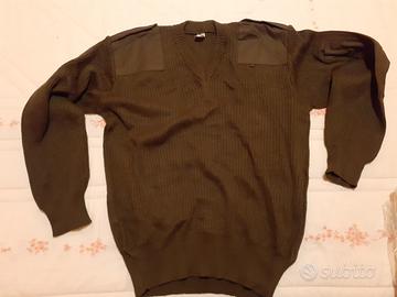 Maglione verde militare