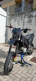 SUZUKI VALENTI SM 50