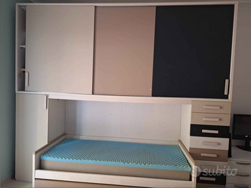 Armadio a ponte con 2 letti estraibili e cassetti