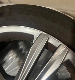 Volkswagen cerchi originali e gomme Continental 