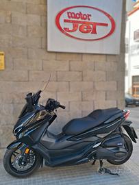 Honda Forza 350